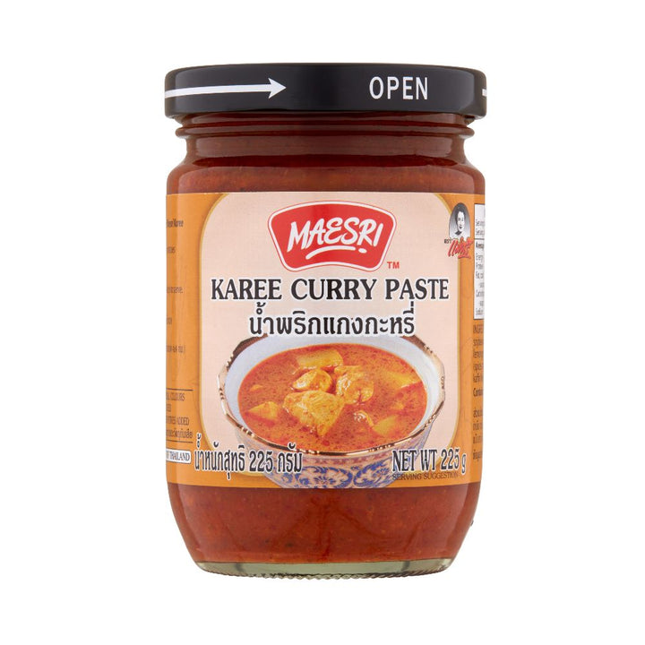 Jar of Maesri Karee Curry Paste on a white background
