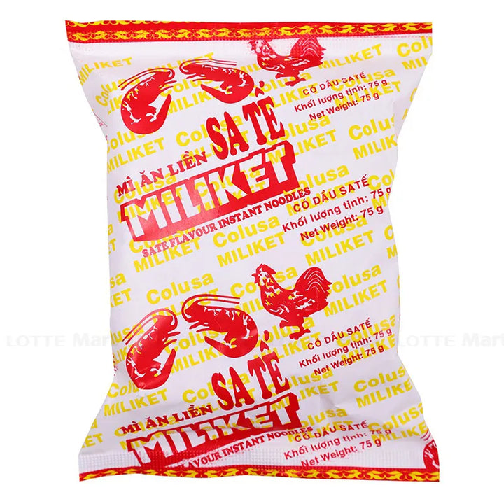 A bag of Colusa Miliket Saté Miân Liên flavor instant noodles on a white background, featuring red and yellow branding and illustrations of chicken legs.